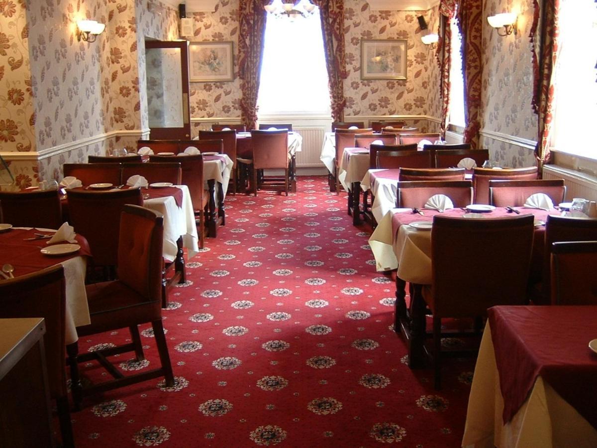 The Windmill Hotel Алфорд Экстерьер фото